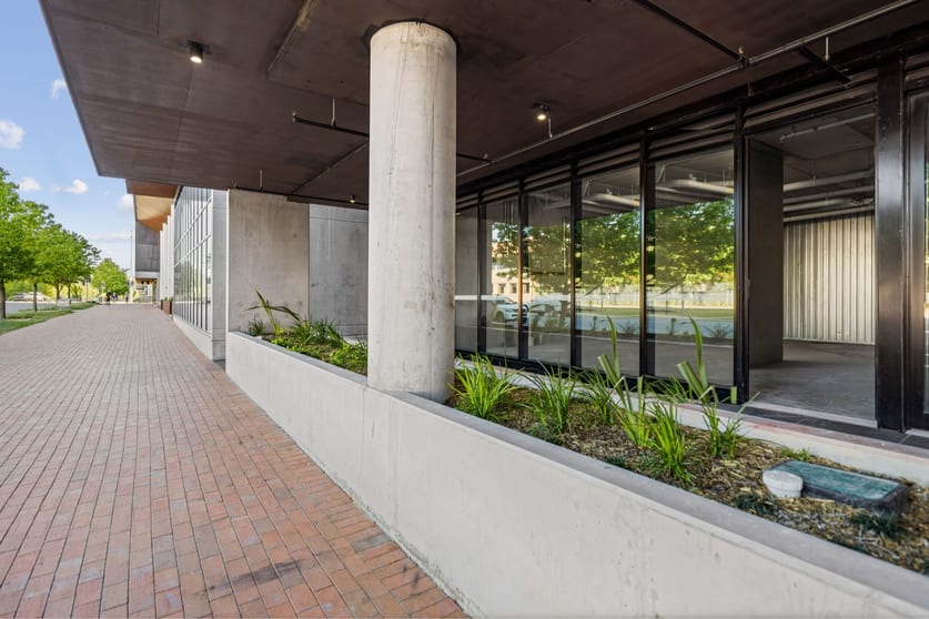 Click to view all images Ground Unit C10/335 Anketell Street Greenway ACT 2900 - Image 1