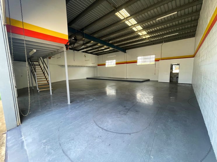 Click to view all images 7/20 Manufacturer Drive Molendinar QLD 4214 - Image 1