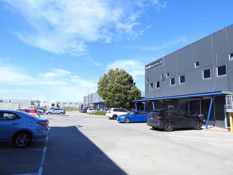 Click to view all images 1B/93 Wells Road Chelsea Heights VIC 3196 - Image 3