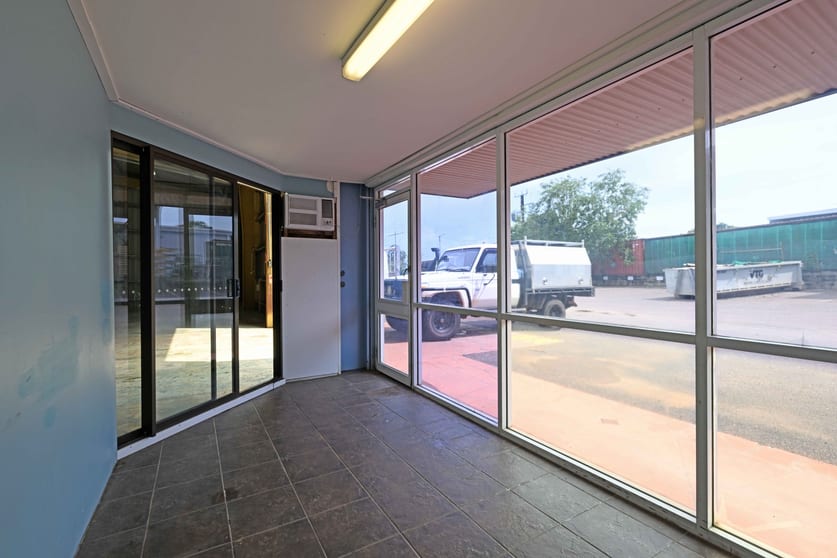 2/11 Albatross Street Winnellie NT 0820 - Image 2
