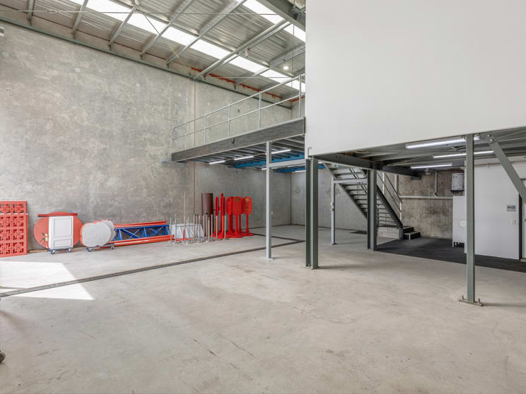 Click to view all images D2/20 Picrite Close Pemulwuy NSW 2145 - Image 2