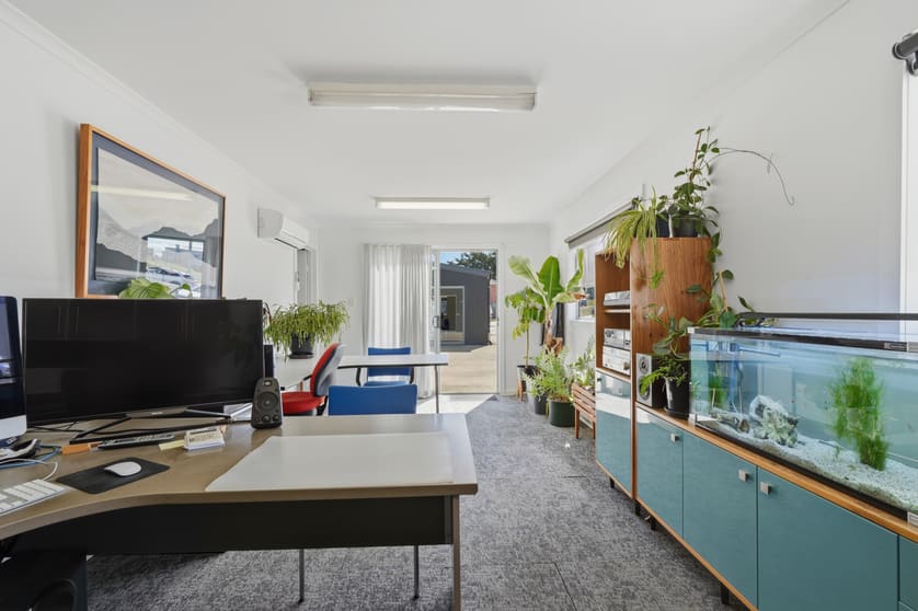 Click to view all images 1/126 - 128 St Leonards Road St Leonards TAS 7250 - Image 2