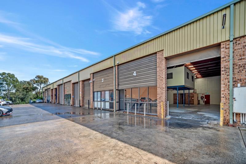 Click to view all images Unit 4/101 Percival Road Smithfield NSW 2164 - Image 2