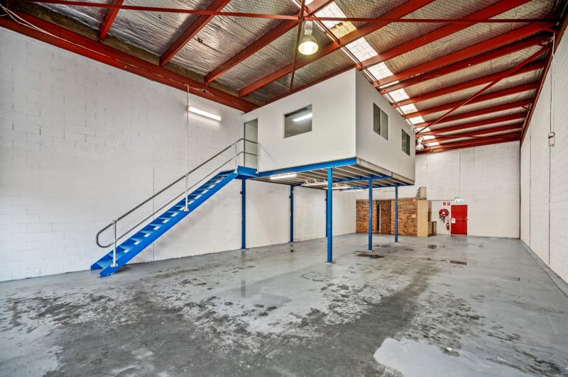 Click to view all images Unit 4/101 Percival Road Smithfield NSW 2164 - Image 3