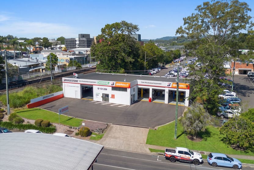 Click to view all images 1-5 Price Street Nambour QLD 4560 - Image 1