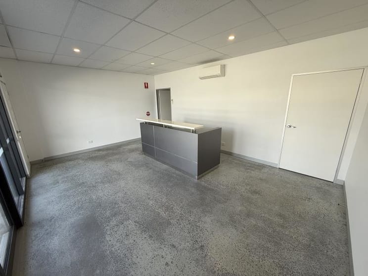 Click to view all images Unit 3/3 Sawmill Circuit Hume ACT 2620 - Image 3