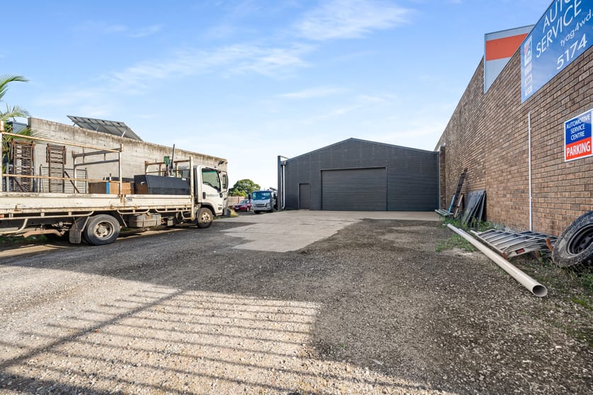 Click to view all images 38 Head Street Traralgon VIC 3844 - Image 3