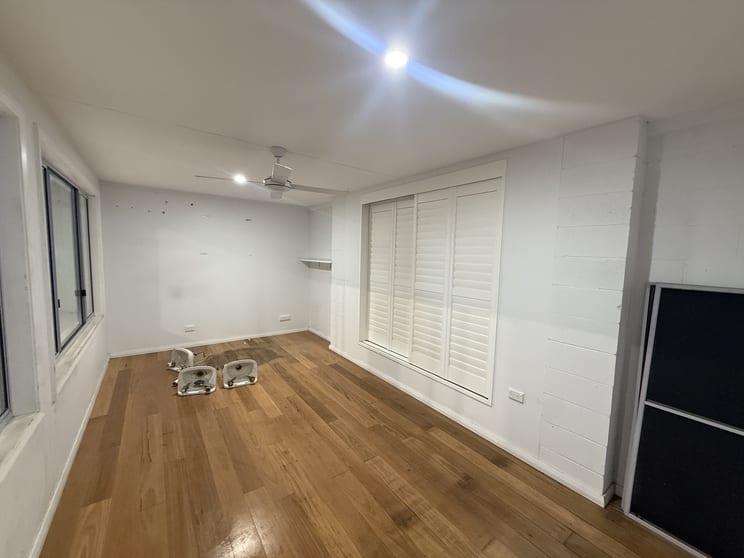 Click to view all images 5/4 Bolwarra Road Port Macquarie NSW 2444 - Image 3