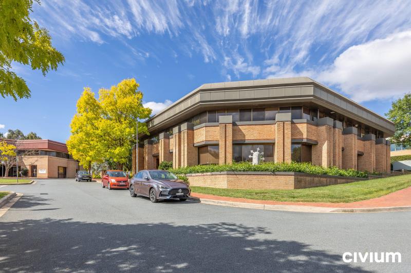 Click to view all images Ground/4 Phipps Close Deakin ACT 2600 - Image 1