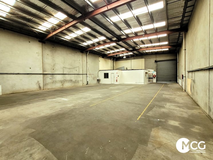 Click to view all images 14 Hercules Street Tullamarine VIC 3043 - Image 3
