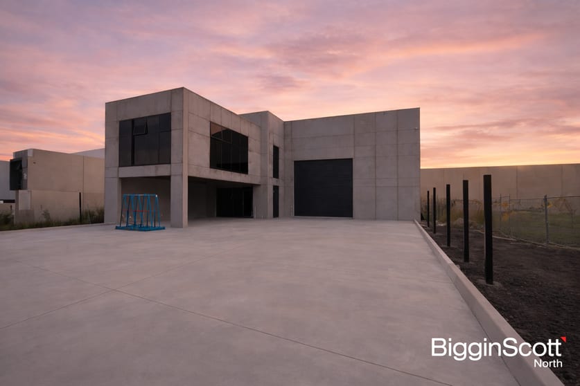 Click to view all images 9 Pelly Court Epping VIC 3076 - Image 3