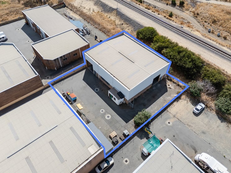 Click to view all images 6B Dobra Road Yangebup WA 6164 - Image 2