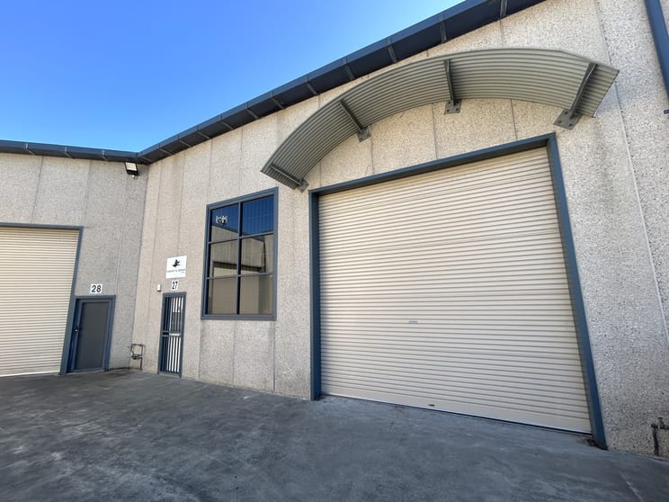 Click to view all images 27/12 Cecil Road Hornsby NSW 2077 - Image 1