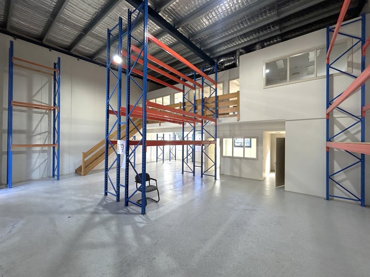 Click to view all images 27/12 Cecil Road Hornsby NSW 2077 - Image 2