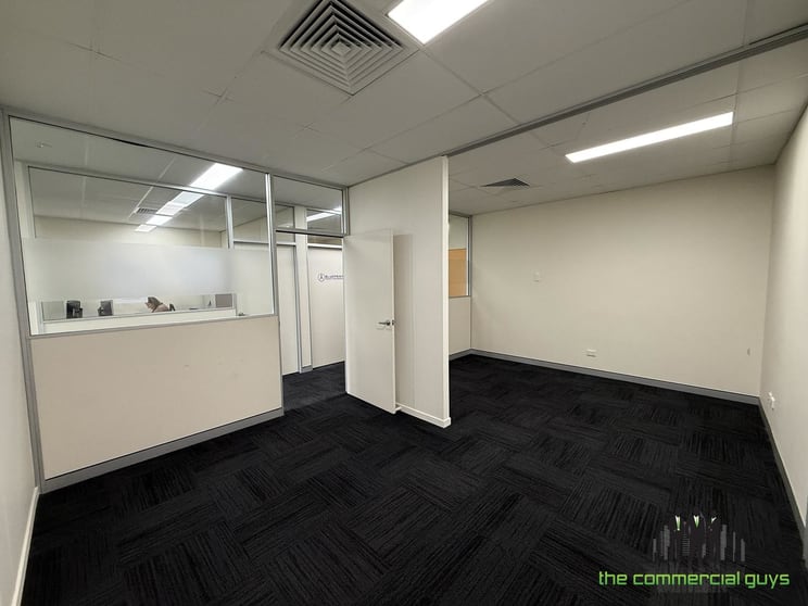 Click to view all images S1.8/420 Deception Bay Rd Deception Bay QLD 4508 - Image 2