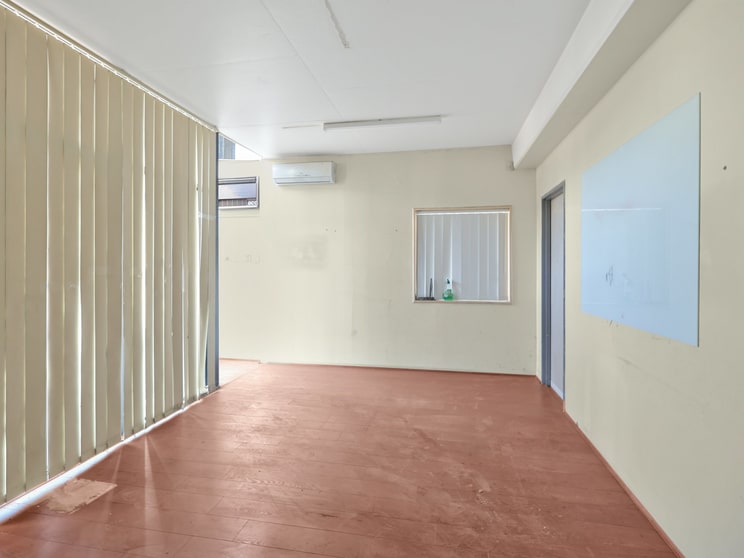 Click to view all images Silverwater NSW 2128 - Image 3