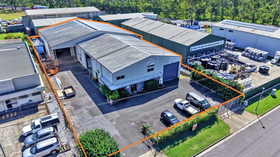 Click to view all images 39 Steptoe Street Bundaberg East QLD 4670 - Image 2