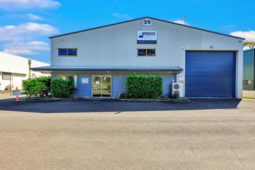 Click to view all images 39 Steptoe Street Bundaberg East QLD 4670 - Image 3