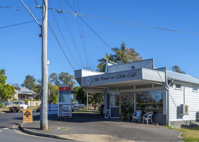 Click to view all images 1&2/176 Glebe Road Booval QLD 4304 - Image 1