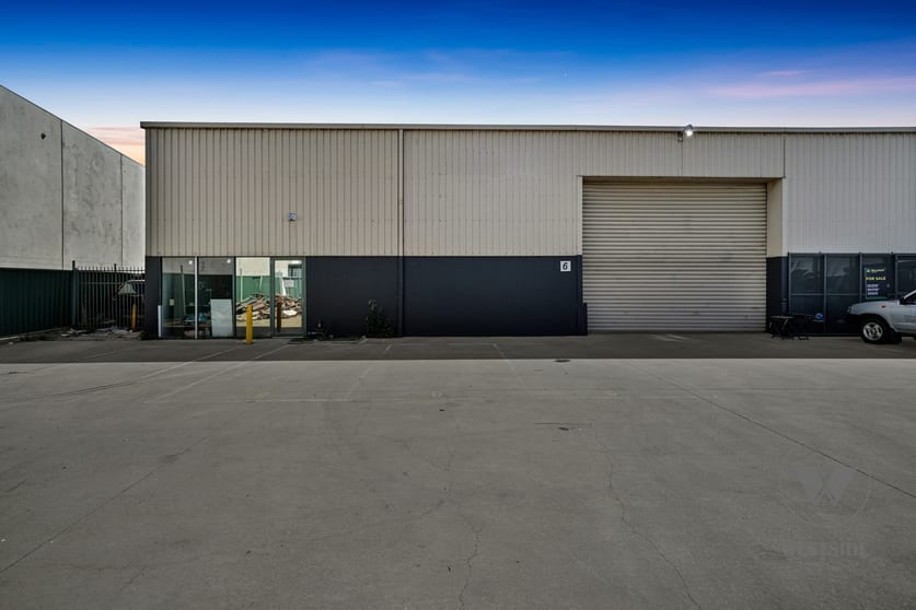Click to view all images 6/ 1037–1043 Western Highway Ravenhall VIC 3023 - Image 1