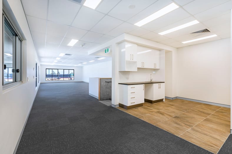 Click to view all images 1/17 Avatonbell Drive Luscombe QLD 4207 - Image 3