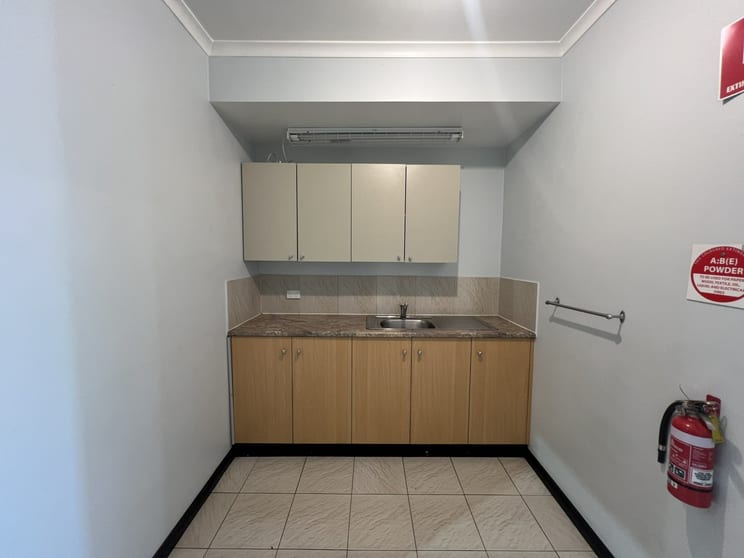 Click to view all images 8 Stacey Street Bankstown NSW 2200 - Image 3