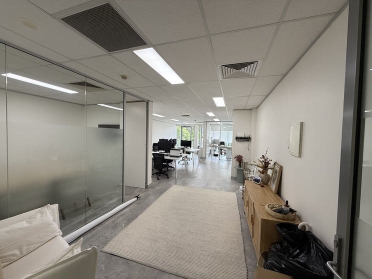 Click to view all images Warriewood NSW 2102 - Image 1