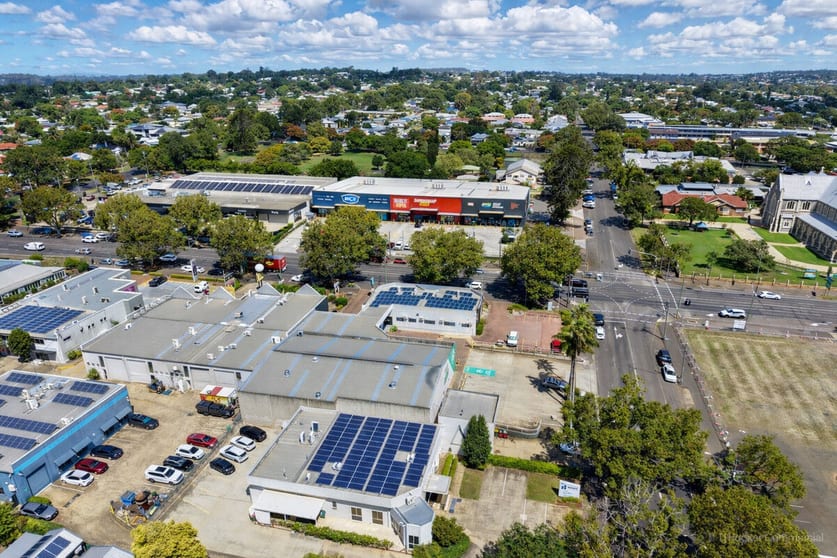 Click to view all images 102 Neil Street Toowoomba City QLD 4350 - Image 3