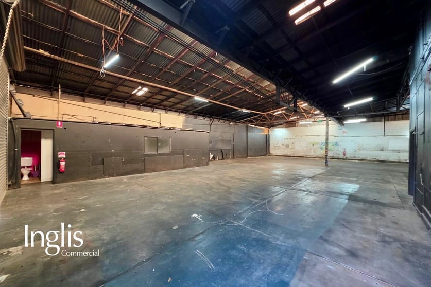 Click to view all images 10/10-16 Argyle Street Camden NSW 2570 - Image 1