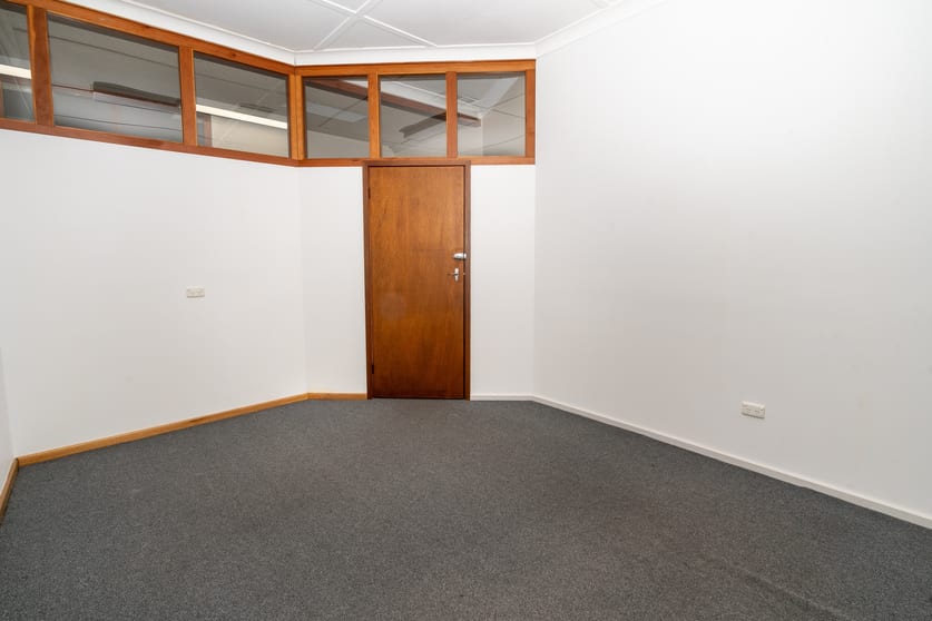 Click to view all images 3/112 Fitzmaurice Street Wagga Wagga NSW 2650 - Image 2