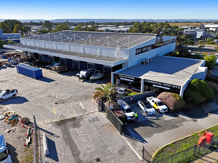 Click to view all images 2 Fairford Street Bassendean WA 6054 - Image 2