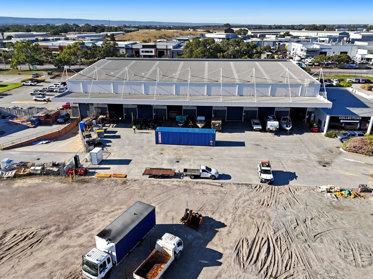 Click to view all images 2 Fairford Street Bassendean WA 6054 - Image 3