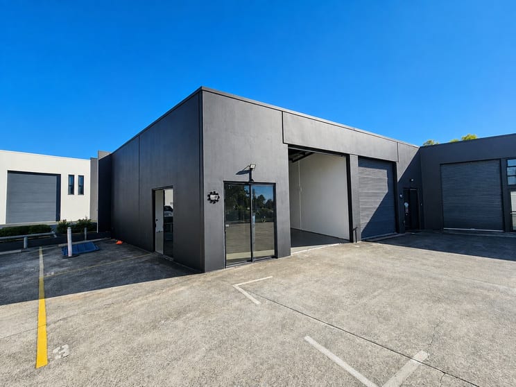 Click to view all images Burleigh Heads QLD 4220 - Image 2