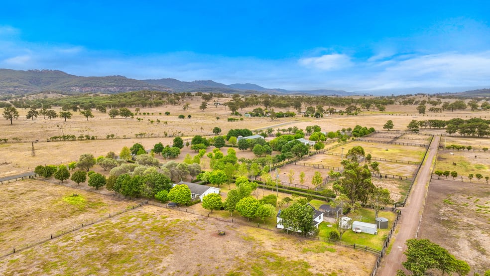 Click to view all images 164 Upper Dartbrook Road Scone NSW 2337 - Image 1