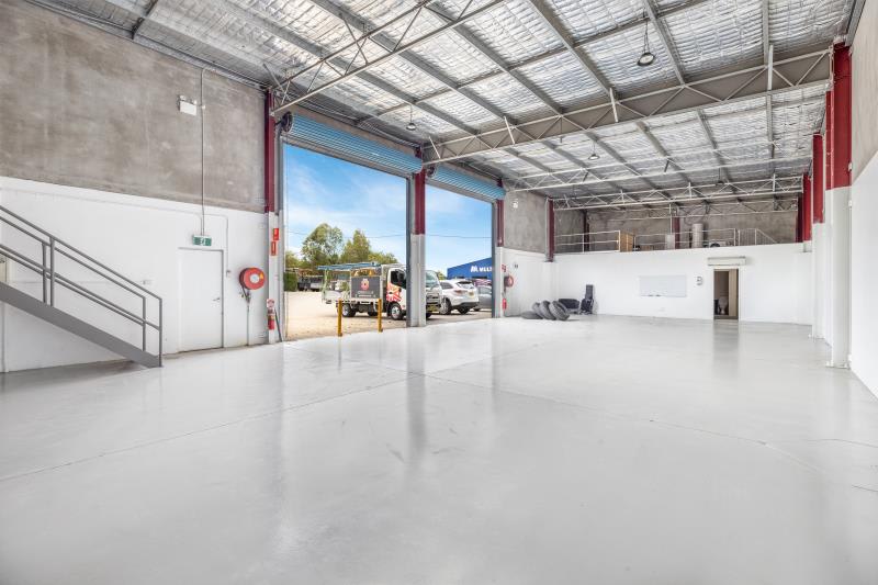 Click to view all images Unit 2/41 Enterprise Drive Beresfield NSW 2322 - Image 3