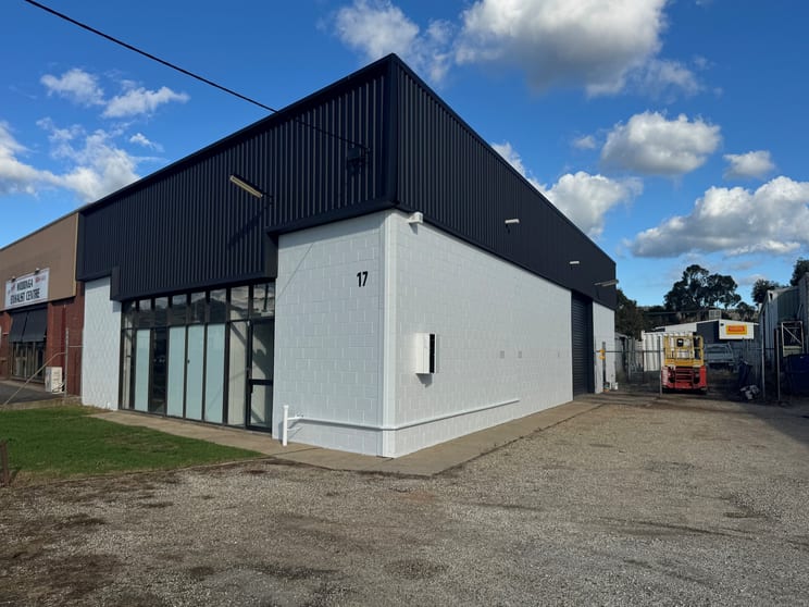 17 Reid Street Wodonga VIC 3690 - Image 1
