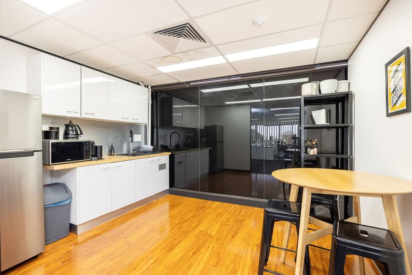 Click to view all images Level 6 Suite 1B/77-79 Hunter Street Newcastle NSW 2300 - Image 3