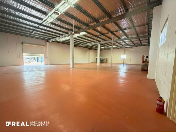 Click to view all images 3/5 Machinery Drive Tweed Heads South NSW 2486 - Image 3