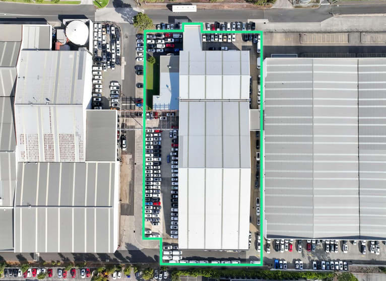 Click to view all images Warehouse 2 227 Wellington Road Mulgrave VIC 3170 - Image 2