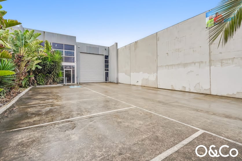 Click to view all images 2/2 Hammer Court Hoppers Crossing VIC 3029 - Image 3