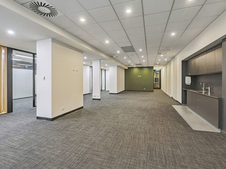 Click to view all images Part Ground Floor/96 Bathurst Street Hobart TAS 7000 - Image 2