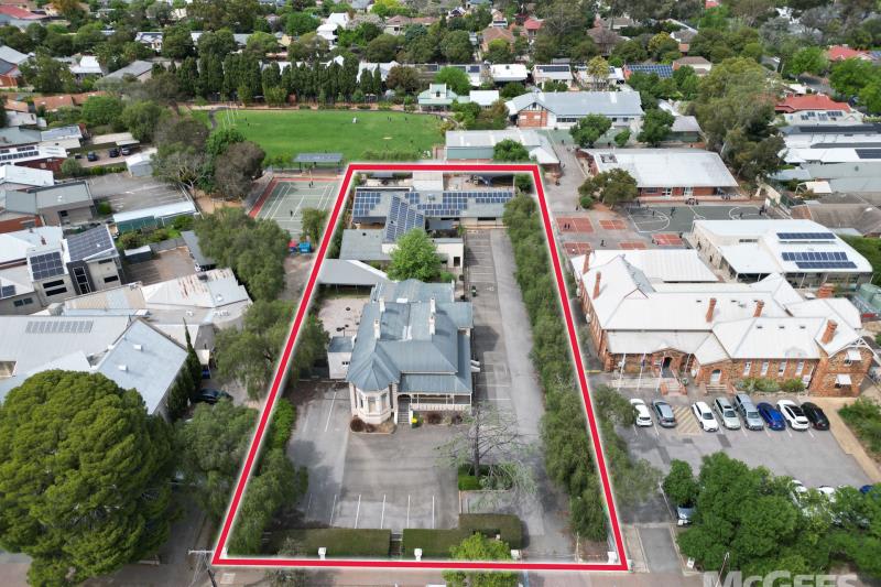 Click to view all images 3 Fisher Street Myrtle Bank SA 5064 - Image 3