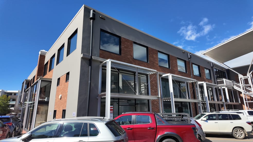 Click to view all images Unit 14/71 Leichhardt Street Kingston ACT 2604 - Image 1