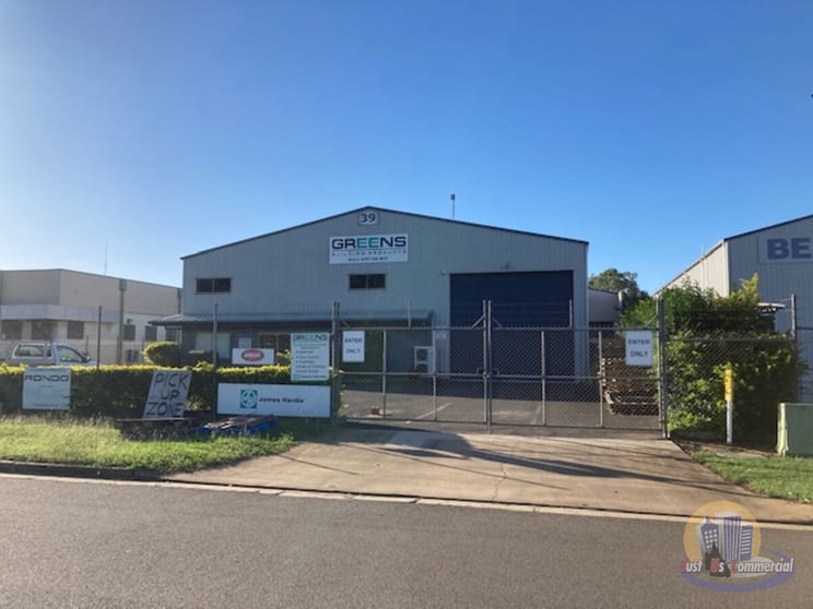 Click to view all images 39 Steptoe Street Bundaberg East QLD 4670 - Image 3