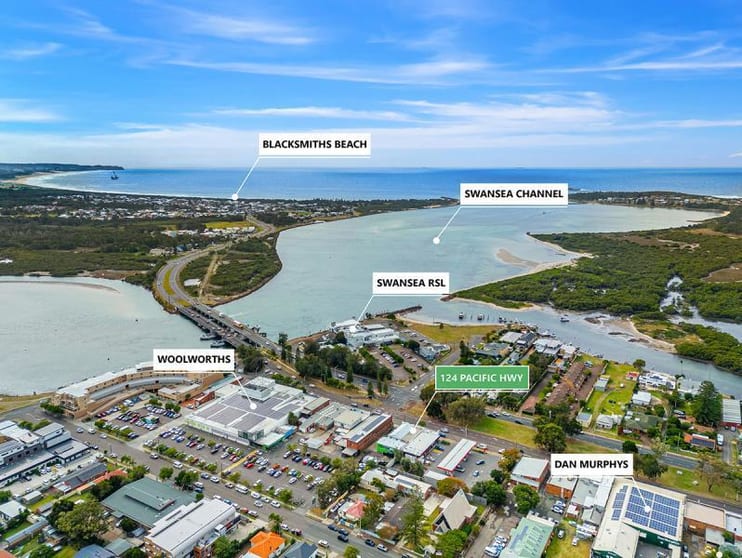 Click to view all images Freestanding Shop/124 Pacific Highway Swansea NSW 2281 - Image 3