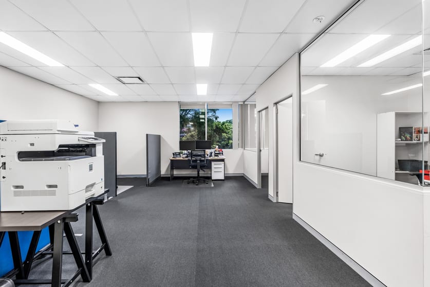 Click to view all images 12/20 Rivergate Place Murarrie QLD 4172 - Image 2