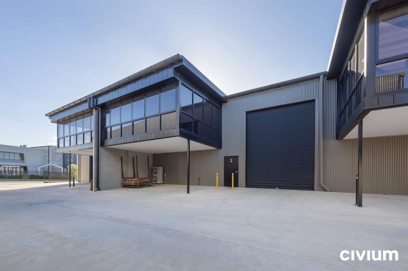 Click to view all images Unit 2/25 Val Reid Crescent Hume ACT 2620 - Image 1