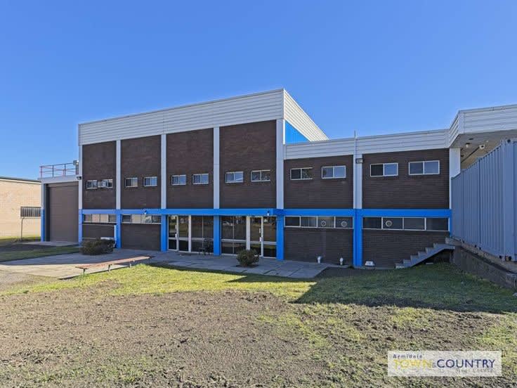 Click to view all images Acacia Storage / 46 Seaton Street Armidale NSW 2350 - Image 1