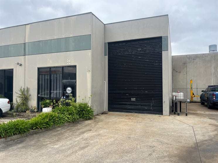 4/8-9 Gabrielle Court Bayswater VIC 3153 - Image 1