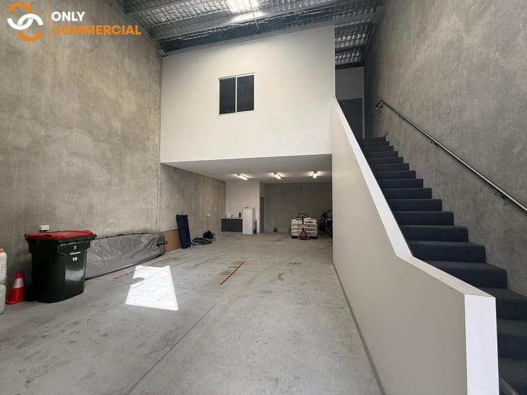 Click to view all images 7/10-14 Louis Court Coomera QLD 4209 - Image 2
